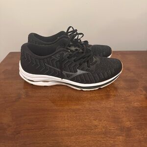 Mizuno Black and White Athletic Shoes